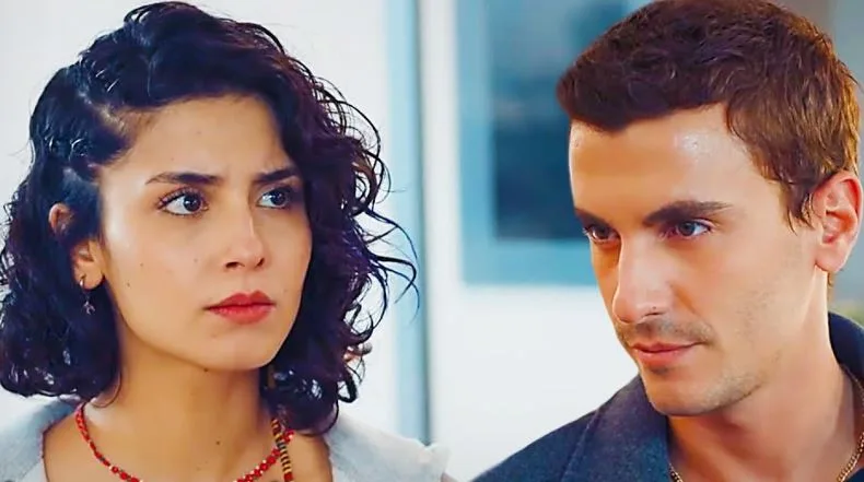 Grazie ai fan della serie Yabani, Rojbin Erden e Bertan Asllani sono nell’agenda dei social media!