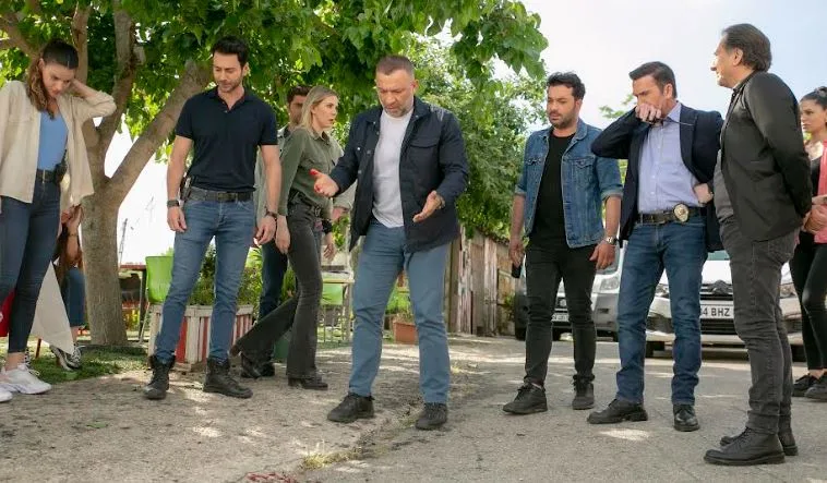 Il ritorno del personaggio Mesut nella serie TV Arka Sokaklar ha avuto un impatto positivo sugli ascolti!
