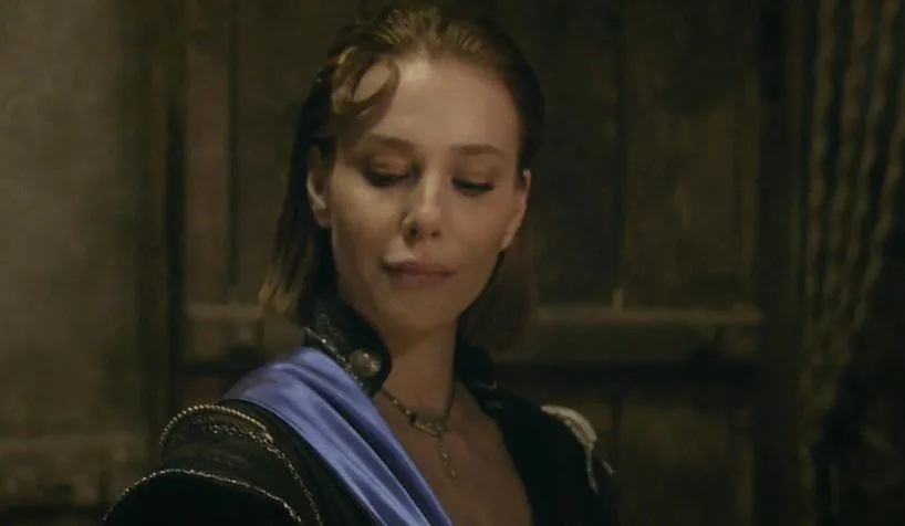 Çağlar Ertuğrul, Elçin Sangu e İnanç Konukçu si sono incontrati nella stessa serie!