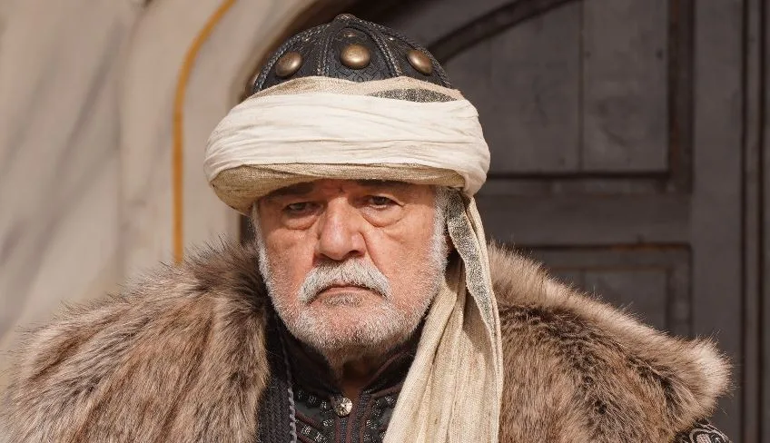 Il maestro attore Serdar Gökhan si è unito al cast della serie TV Mehmed Fetihler Sultanı