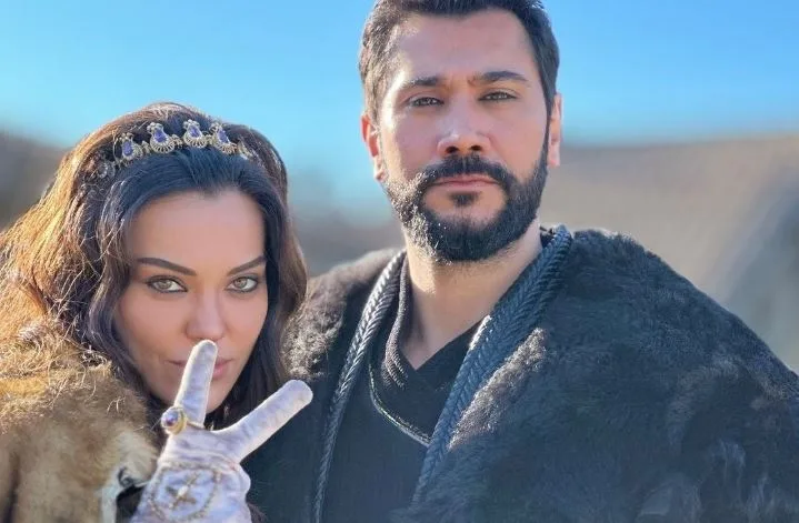 Tuvana Türkay somiglia in qualche modo al personaggio Victoria!