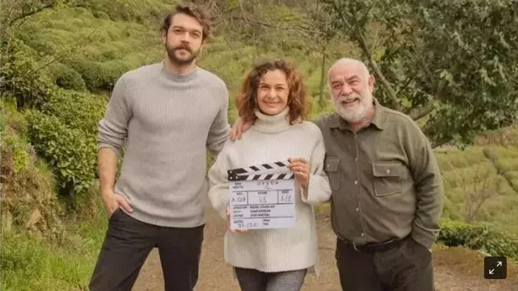 Dopo aver recitato, anche Furkan Andıç è entrato in produzione!