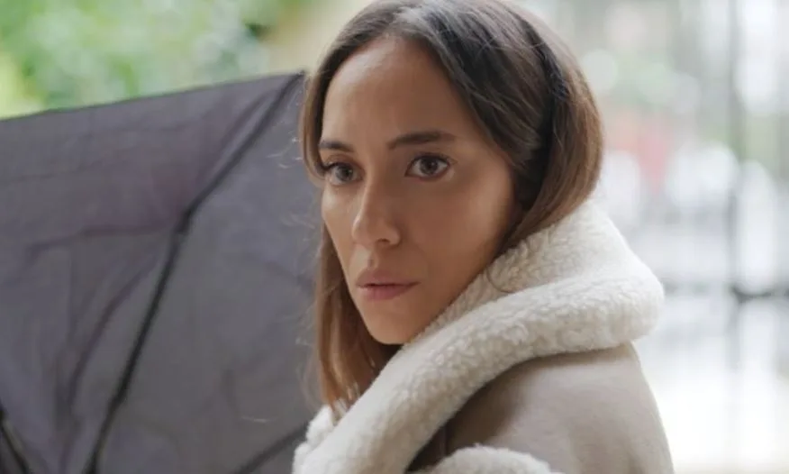Duygu Sarışın, che si è stancata sul set di Kızıl Goncalar, ha i suoi piani pronti!