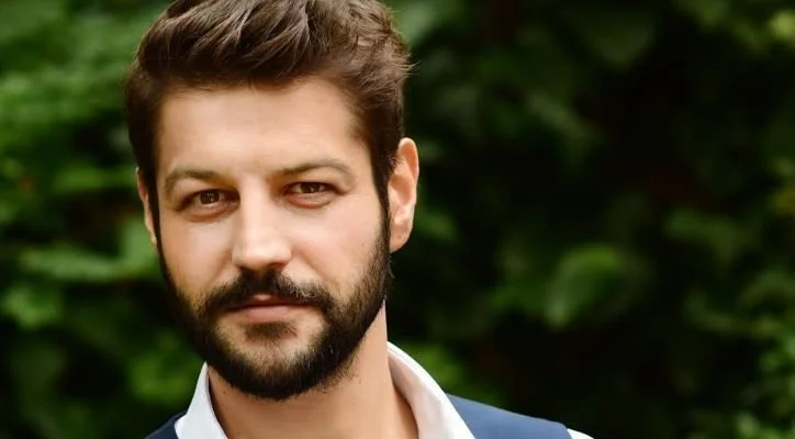 Chi è Serhat Teoman? Origini, altezza, età, serie TV e famiglia