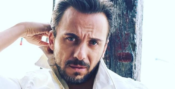 Chi è Serkan Altunorak? Origini, altezza, età, serie TV e famiglia
