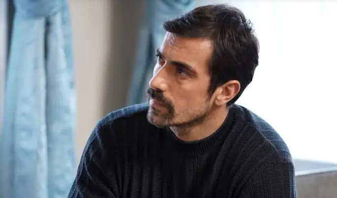 Ibrahim Çelikkol Chi è? Di dove è – Altezza – Età – Serie TV – Famiglia