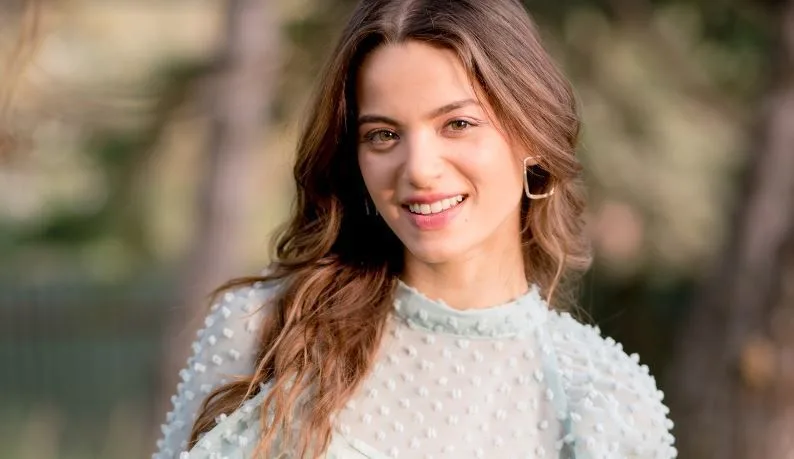 Leyla Tanlar Chi è? Di dove è – Altezza – Età – Serie TV – Famiglia