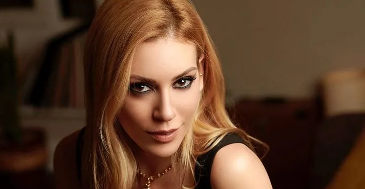 Sinem Kobal Chi è? Dove è Nata – Altezza – Età – Serie TV – Famiglia