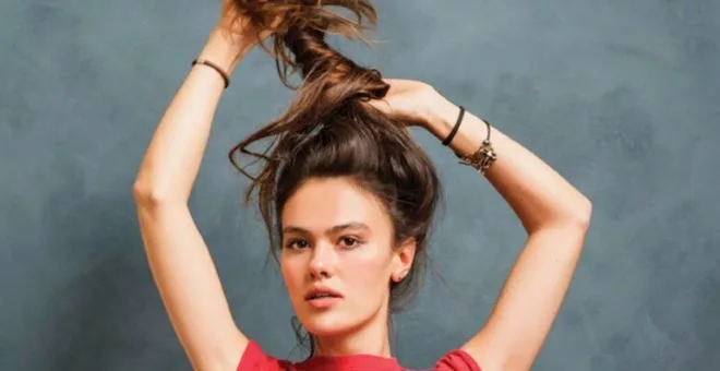 Gülper Özdemir Chi è? Di dove è – Altezza – Età – Serie TV – Famiglia