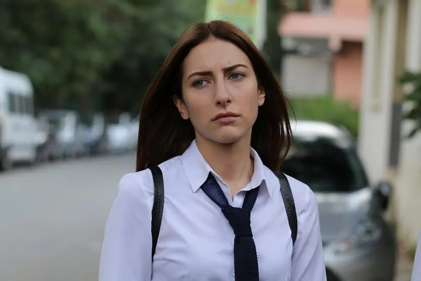 Hazar Motan: Chi è? – Origine – Altezza – Età – Serie TV – Famiglia