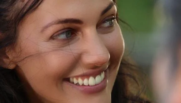 Meryem Uzerli: Chi è? Dove è nata – Altezza – Età – Serie TV – Famiglia