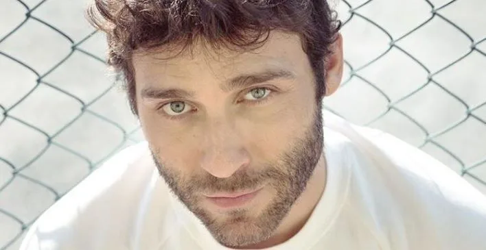 Seçkin Özdemir Chi è? Di dove è – Altezza – Età – Serie TV – Famiglia