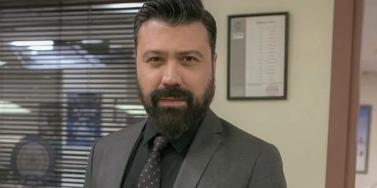 Chi è Bülent Emrah Parlak? Altezza – Età – Serie TV – Famiglia