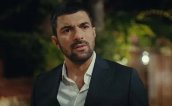 Engin Akyürek: Chi è? Di dove è – Altezza – Età – Serie TV – Famiglia