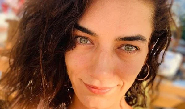 Hande Subaşı: Chi è? Di dove è – Altezza – Età – Serie TV – Famiglia