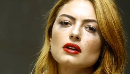 Hazal Şenel Chi è? Dove è nata – Altezza – Età – Serie TV – Famiglia
