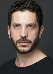Eser Karabil