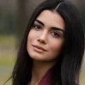 Özge Yağız